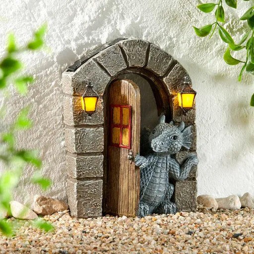 Solární světlo Drak ve vchodových dveřích