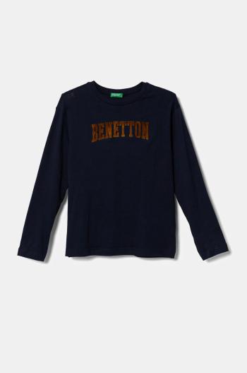 Dětské bavlněné tričko s dlouhým rukávem United Colors of Benetton tmavomodrá barva, s aplikací, 3ATNC10KU