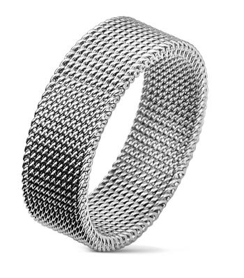 Oceľový prsteň striebornej farby s vypletaným sieťovaným vzorom, 8 mm - Veľkosť: 53 mm