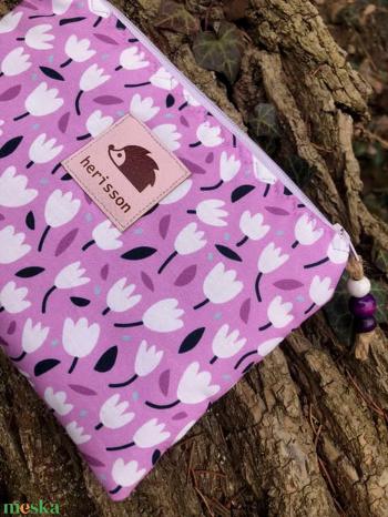 t u l i p s. Sminkcucc-tartó