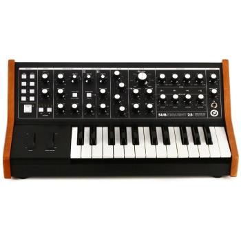 Moog Subsequent 25