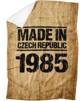 Deka Made In (rok: 1985, Podšití beránkem: ANO)