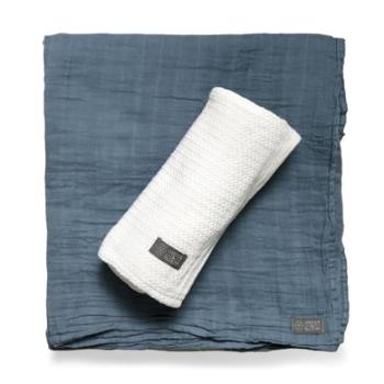 VINTER& BLOOM Dárková sada Soft Grid & Muslin Blanket GOTS B right White /Storm Blue