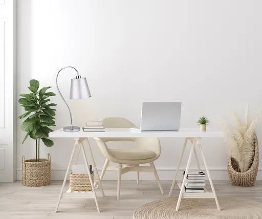 Chromová kancelářská stolní lampa s látkovým stínidlem Luk