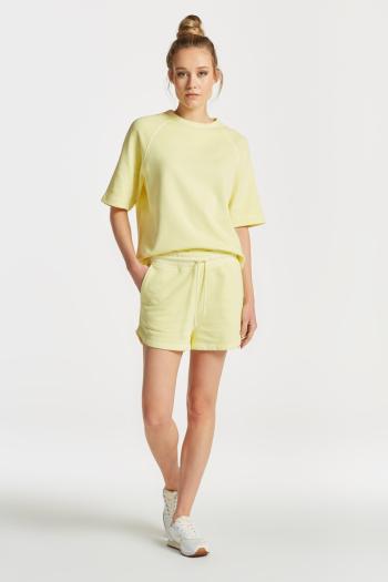 TEPLÁKOVÉ ŠORTKY GANT RELAXED SUNFADED SHORTS LEMONADE YELLOW