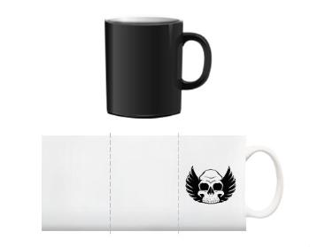 Magický hrnek Okřídlená lebka
