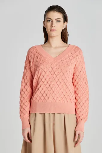 SVETR GANT TEXTURED KNIT V-NECK PEACHY PINK