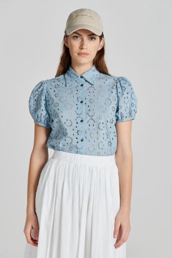 HALENKA GANT REG BRODERIE ANGLAISE SS SHIRT DOVE BLUE