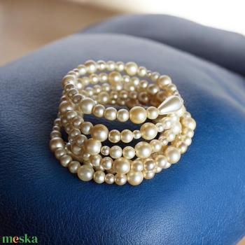 Vintage Csupagyöngy Karkötő memóriadróton Méret: L/XL - selyemfényű vintage tekla gyöngyöngyökből