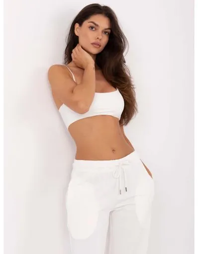 Ecru tepláky se širokými nohavicemi