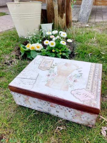 Tároló doboz / Varrós doboz