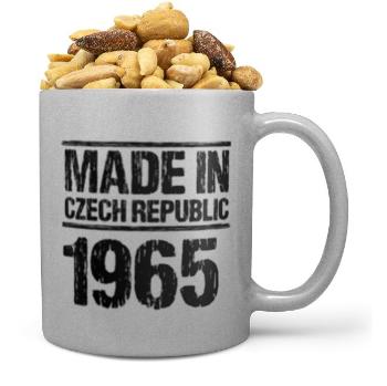 Hrnek Made In (rok: 1965, Náplň hrníčku: Směs slaných oříšků)