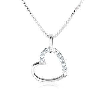 Náhrdelník zo striebra 925, kontúra srdca spolovice vykladaná čírymi zirkónmi
