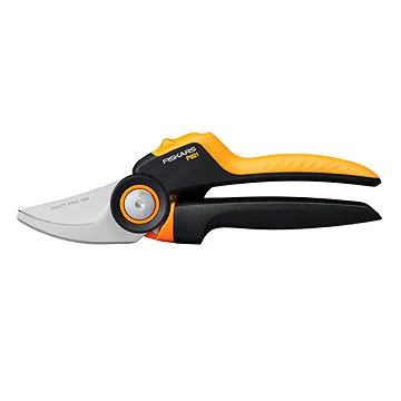 Fiskars Nůžky zahradní X-series PowerGear™ dvoučepelové (M) P921 (1057173)