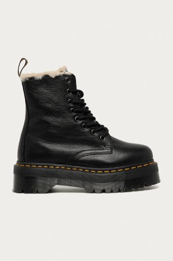 Kožené workery Dr. Martens 25637001 Jadon Fl černá barva, na platformě, zateplené