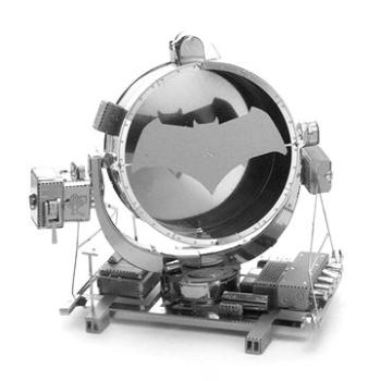 Metal Earth 3D puzzle Batman vs. Superman: Bat-Signal (32309013771)