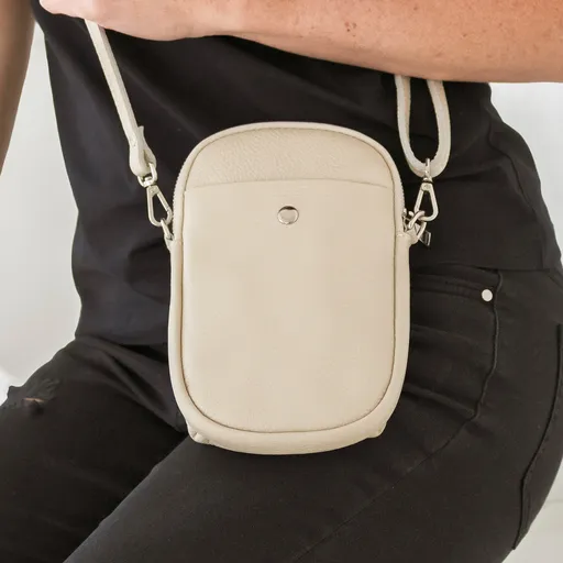 Dámská kožená kabelka na mobil a doklady Italia Monea - krémová