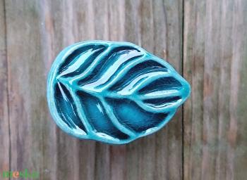 BÚTORGOMB kalocsai levél