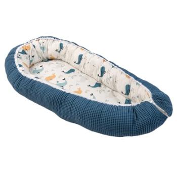 Ullenboom Cuddle Nest Waffle Pique Modré velryby 55 x 95 cm