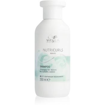 Wella Professionals Nutricurls Waves lehký hydratační šampon pro vlnité vlasy 250 ml