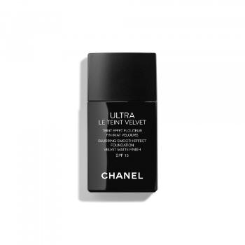 CHANEL Ultra le teint velvet Ultra lehké a dlouhodržící složení<br/>matný finiš opticky rozostřující nedokonalosti<br/>perfektní  - BR22 30ML 30 ml