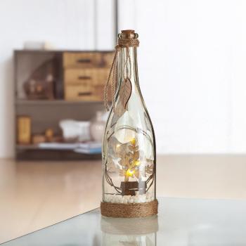 Gilde LED dekorace Vzkaz v láhvi - Hnědý domek