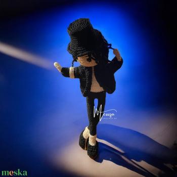 Horgolt Michael Jackson Jacko figura , amigurumi (Messza)