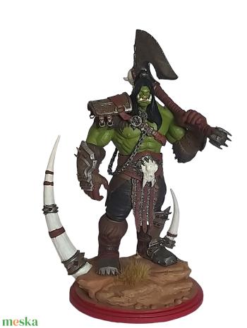 world of warcraft orc szobor