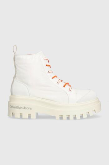 Farmářky Calvin Klein Jeans TOOTHY COMBAT BOOT SOFTNY dámské, bílá barva, na platformě, YW0YW00948