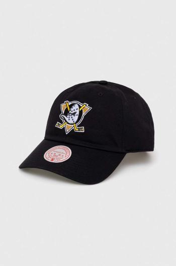 Bavlněná baseballová čepice Mitchell&Ness Anaheim Ducks černá barva, s aplikací