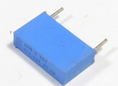 Kondenzátor svitkový  68N/400V MKT Philips radiální, RM16mm