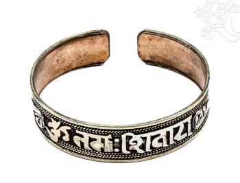 "Hit Ereje" karkötő