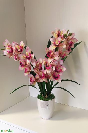 Mű orchidea cymbidium