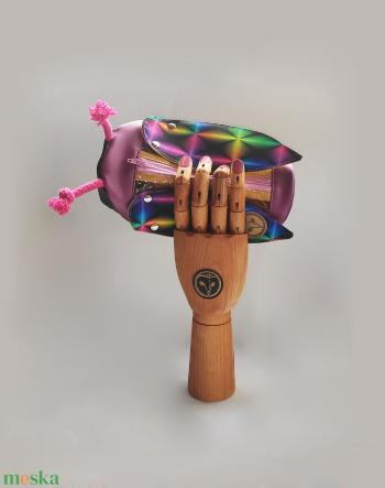 Pinkrácsos Buggy  tolltartó