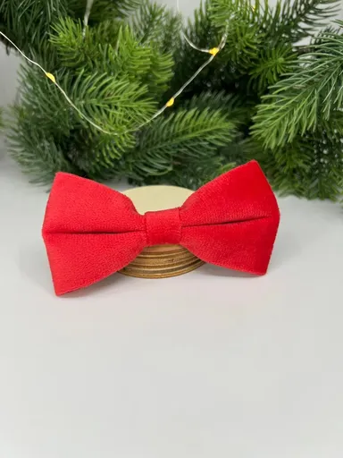 Vsepropejska Charm semišový motýlek pro psa na obojek Barva: Červená, Rozměr (cm): 5x11 cm