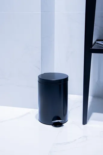 OLSEN SPA Pedálový odpadkový koš 3l, kov , černá barva KD02031785