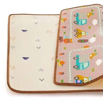 Petite&Mars Podložka na hraní Joy 180×150×1 cm City (8595640908790)