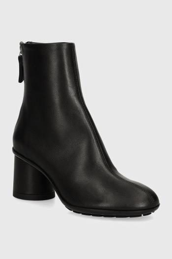 Kožené kotníkové boty AGL Curvy Bootie dámské, černá barva, na podpatku, D245510PGSOFTY0000