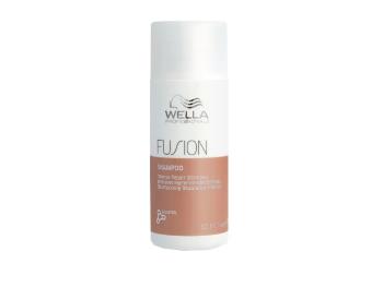 Wella Professionals Intenzivně regenerační šampon na poškozené vlasy Fusion (Intense Repair Shampoo) 50 ml