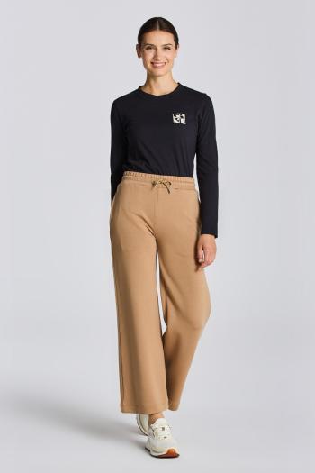 TEPLÁKY GANT D1. FLARED SWEAT PANTS WARM KHAKI