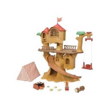 Sylvanian Families ® Dobrodružný dům na stromě s dárkovou sadou kempinkového vybavení