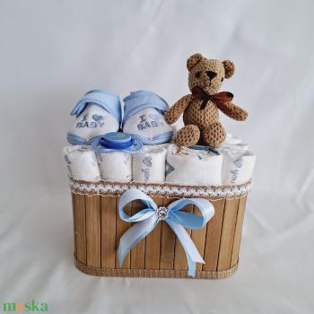 Tipegő mackó pelenkatorony, pelenkatorta babaváró csomag 2-5kg