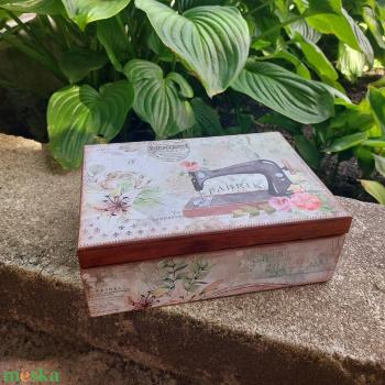 Tároló doboz / Varrós doboz