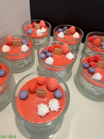 Gyümölcsös panna cotta gyertya