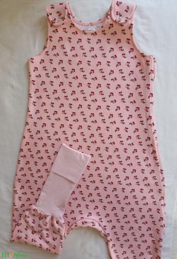 98-104-110-es Tavaszi tipegő hálózsák átmeneti ökopamut virágos