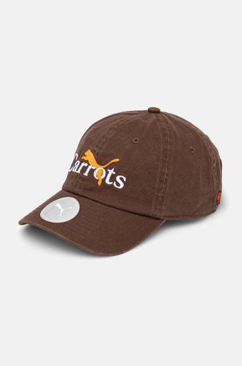 Bavlněná baseballová čepice Puma PUMA x CARROTS Dad Cap hnědá barva, s aplikací, 25789