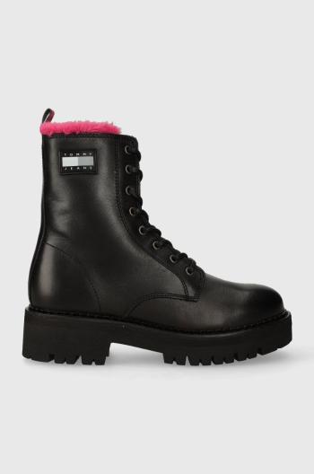 Kožené workery Tommy Jeans TJW W URBAN BOOT SMOOTH LTR WL dámské, černá barva, na plochém podpatku, zateplené, EN0EN02402