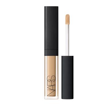 NARS Rozjasňující krémový korektor (Mini Radiant Creamy Concealer) 1,4 ml Macadamia