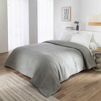 Courtelle 450 g/m² gyapjú és akril takaró