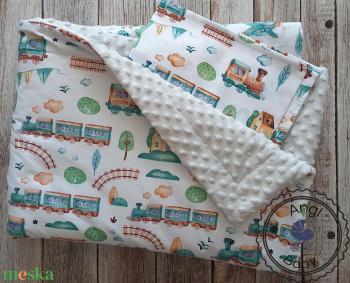 ovis bélelt takaró (100 x 135 cm )+ Ovis párnahuzat   50 x 40 cm